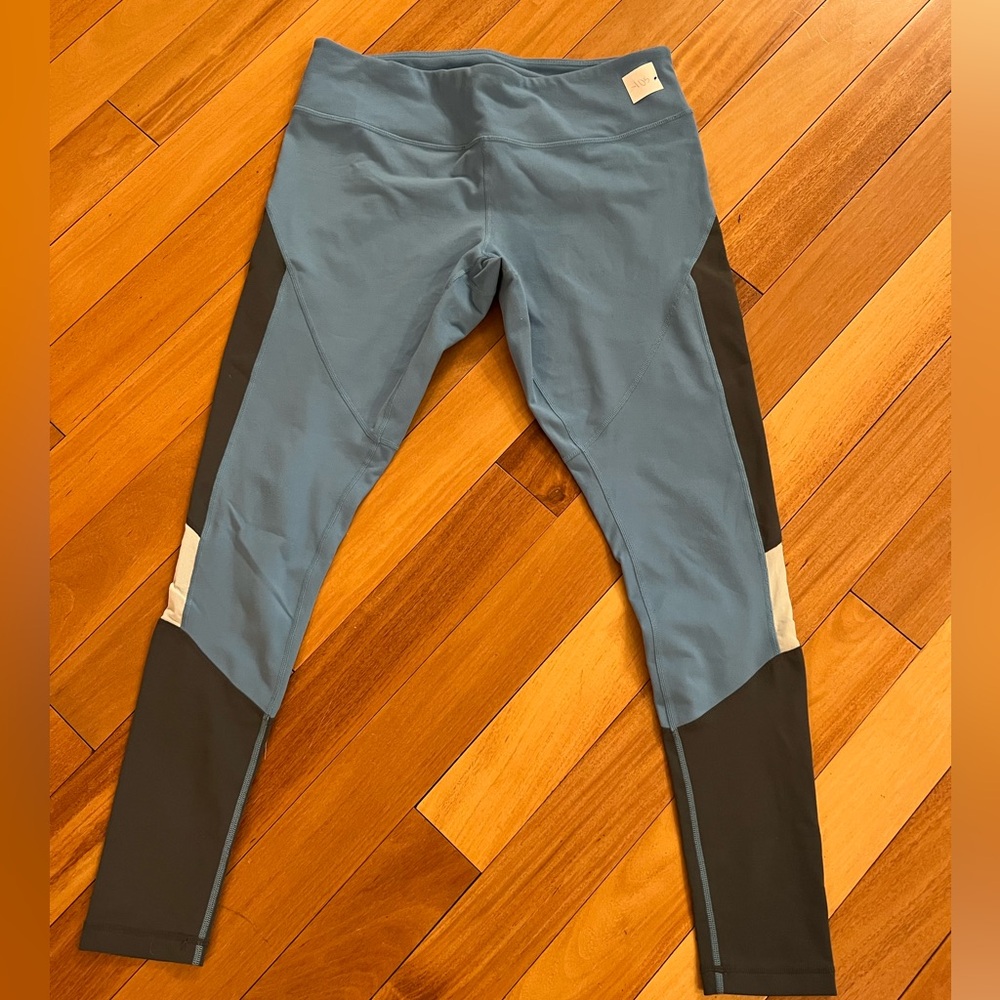 Size large Zella leggings